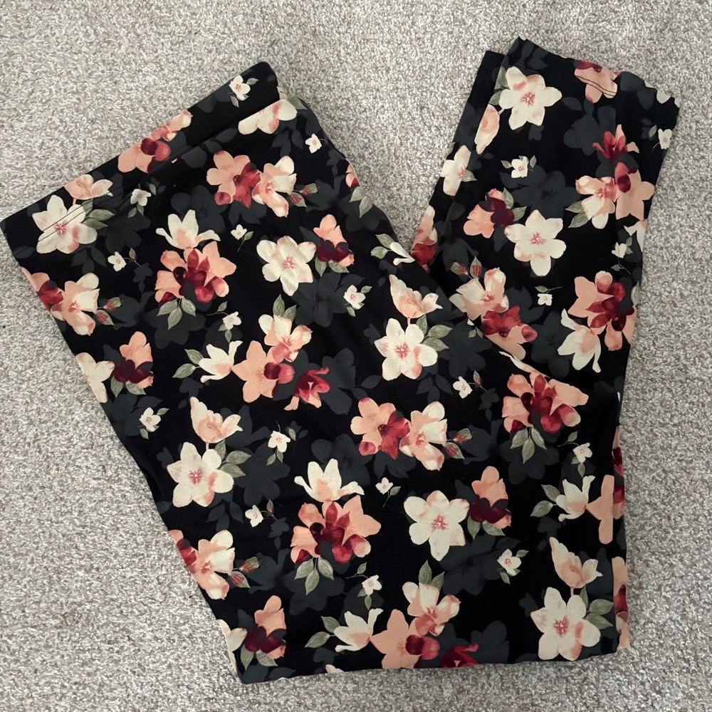 Old Navy Black Floral Leggings